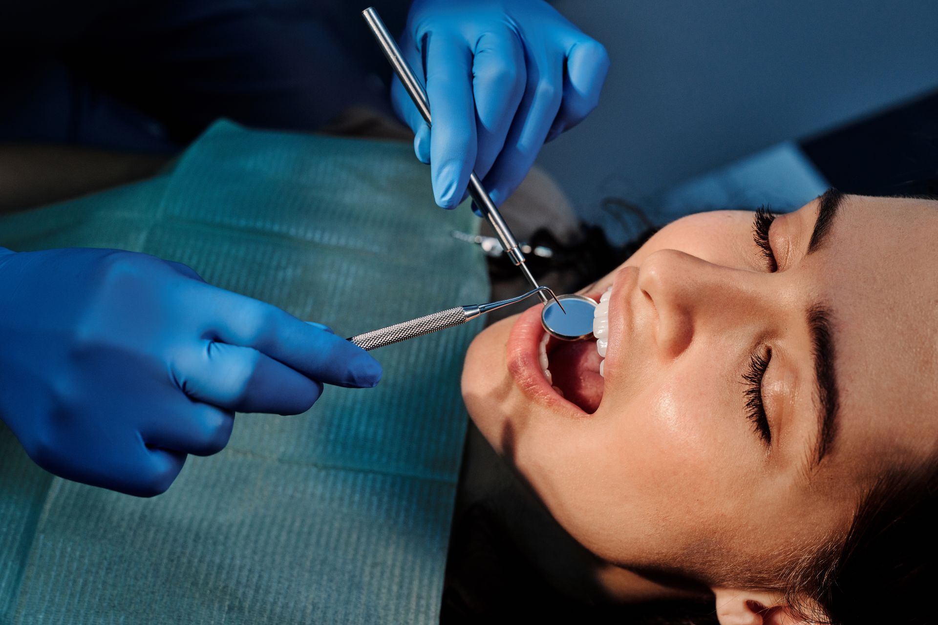 Root Canal in Burnaby: What It’s Really Like — Myths, Signs & Costs From Your Highgate Dentist
